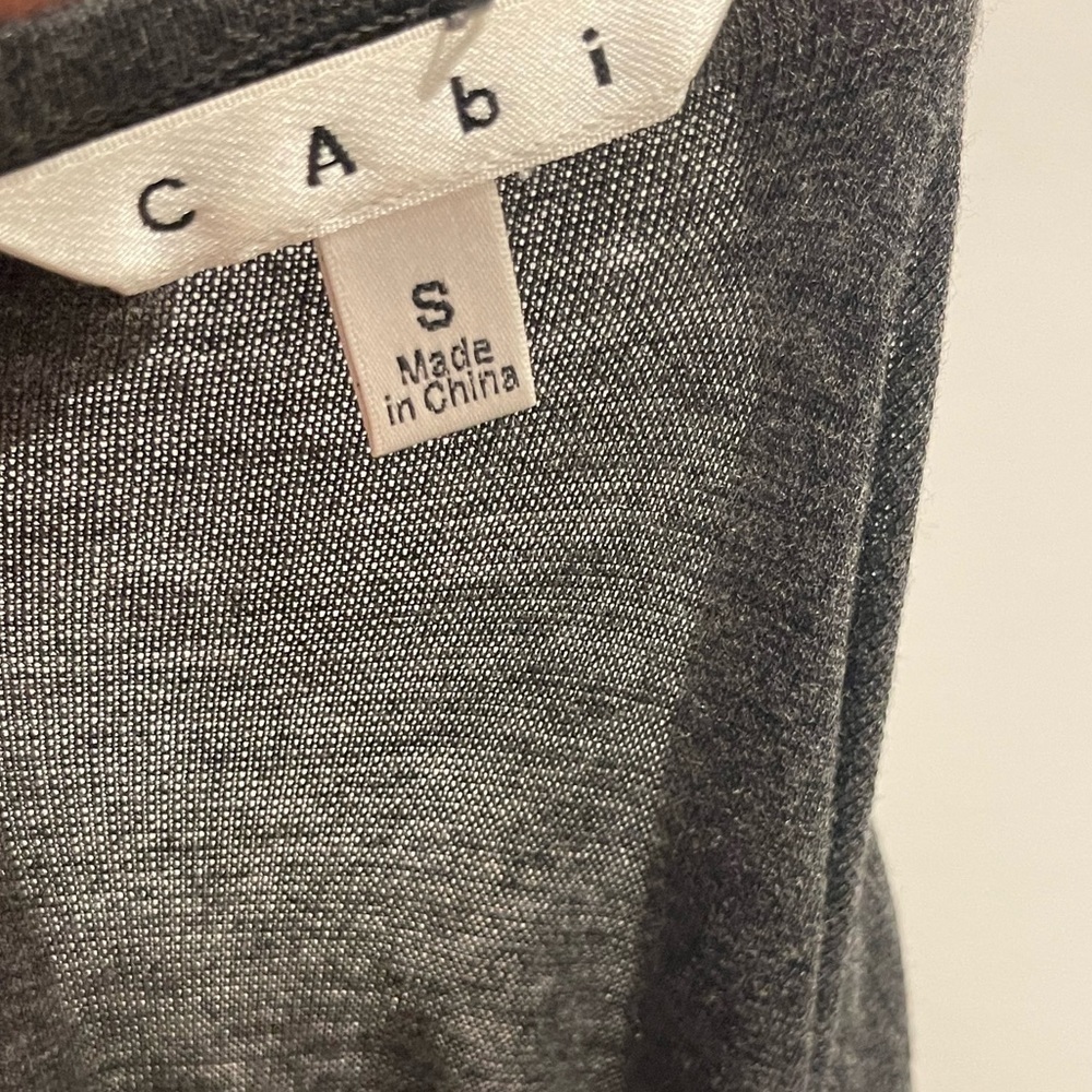 CABI Top‎ - Picture 5 of 5